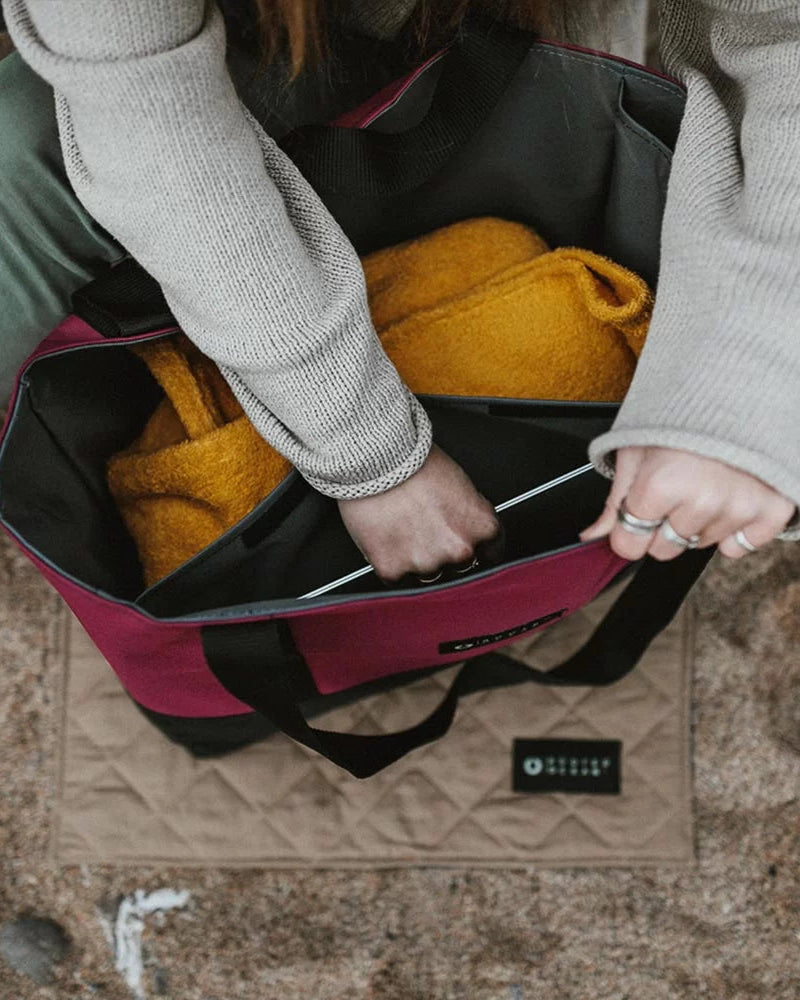 Cove Carryall Beach Bag