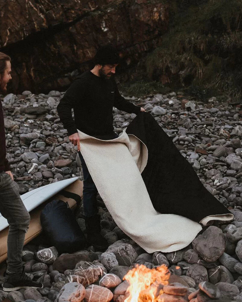 Tomma III Insulated Blanket